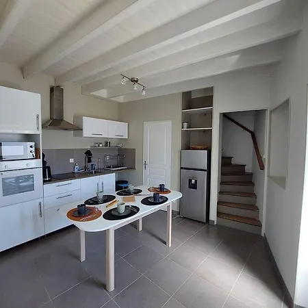 La Maisonnette Du Marais * Fontaines (Pays de la Loire)